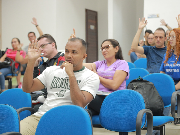 Professores participam da apresentação de regulamento dos Jejuno