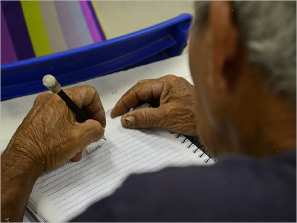 EJA recebe estudantes idosos do Programa Brasil Alfabetizado em Juazeiro do Nor [...]